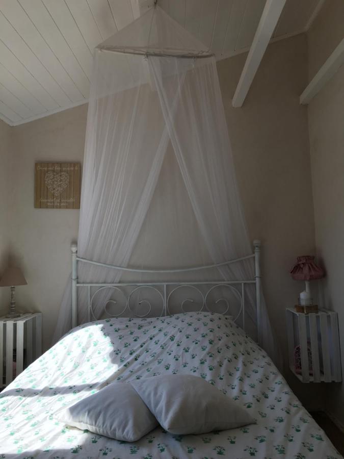 Seb&Laeti Guesthouse Saint Laurent d'Aigouze Bagian luar foto